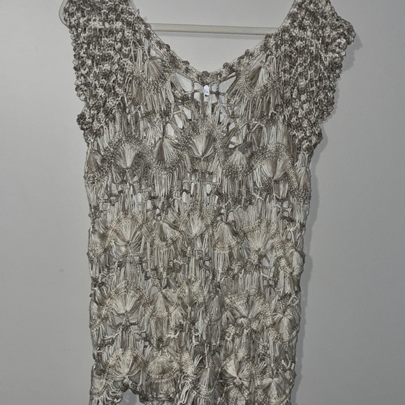 Morning Apple Crochet Short Sleeve Sweater. Size Large. Cream, Tan Color - Picture 5 of 5